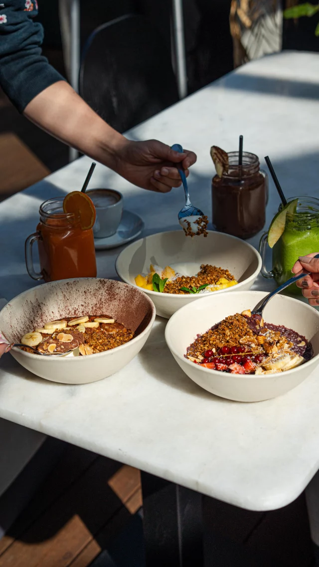 Martes. Ha pasado la mitad de septiembre y tú pensando que el brunch solo existe el fin de semana.

En Peppe Fusco los desayunos son cosa seria: desde las 8:00, terraza incluida, y platos que no saben lo que es la rutina.

¿De verdad vas a esperar al fin de semana?