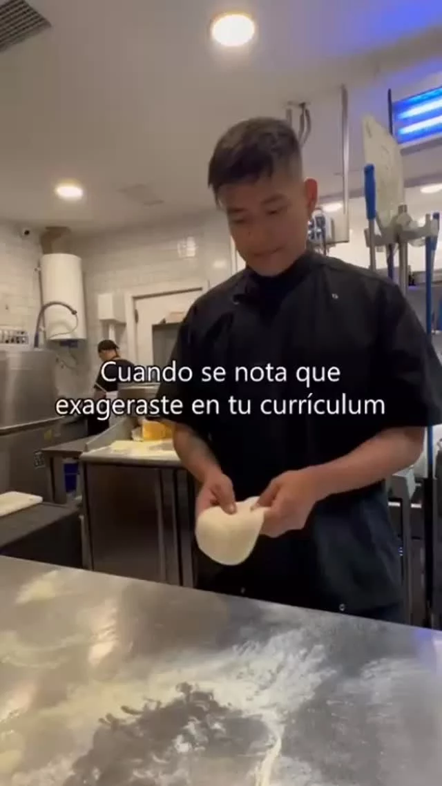 En Pulcinella no mentimos en el CV.
Simplemente hacemos buena masa… y la mejor pizza. 

¿Cuántos pasos  crees que lleva hacer una pizza de verdad?

Déjalo en los comentarios… y luego ven a comprobarlo.